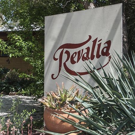 Trevalia Accommodation Penwortham Экстерьер фото
