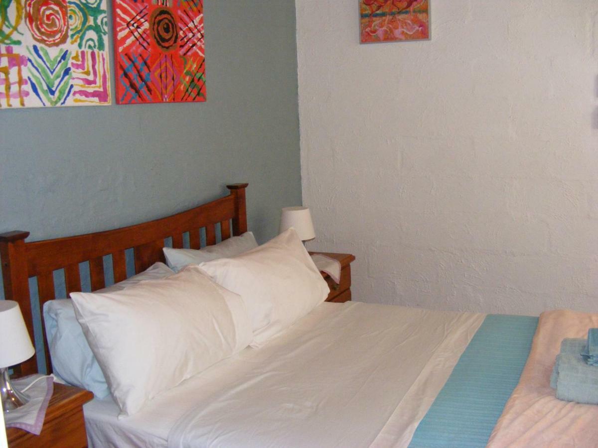 Trevalia Accommodation Penwortham Экстерьер фото