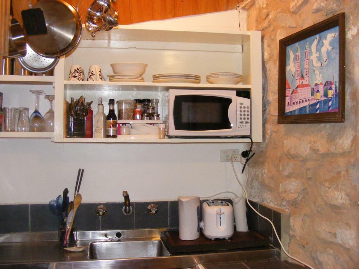 Trevalia Accommodation Penwortham Экстерьер фото