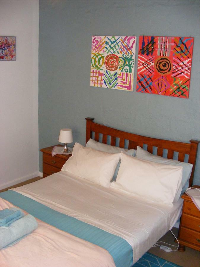 Trevalia Accommodation Penwortham Экстерьер фото